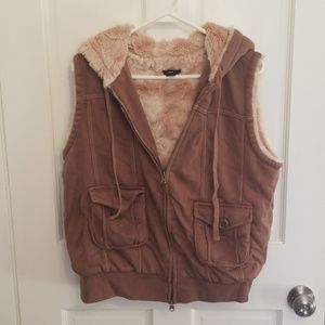 Gap faux fur lined vest